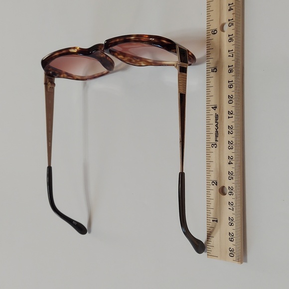 Metzler NWOT Ladies Tortoise Square Frame Gold Sides With Blush Lens Sunglasses - Picture 9 of 9